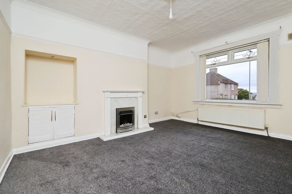 2 bed maisonette for saleLoch View, Airdrie ML6 photo 2