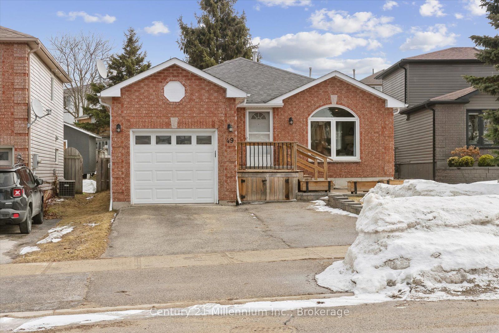Additional image 3 of 49 Waddington Crescent, Barrie, ON, L4N 8C7
