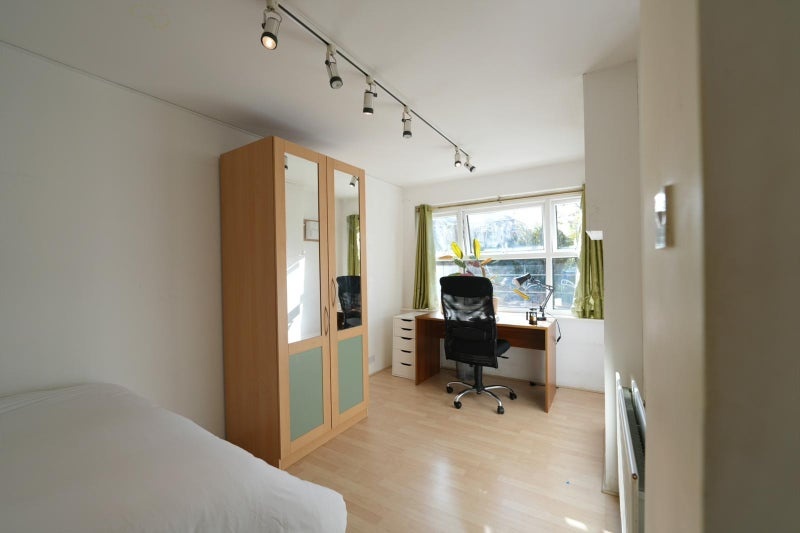 Additional image 16 of Room in a Shared House, Lynton Rd, SE1, N1 7GU