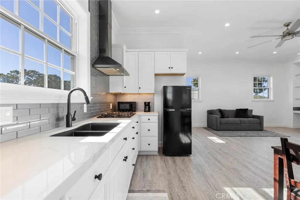 Additional image 7 of 1300 S Helberta Avenue Unit 2, Redondo Beach, CA 90277