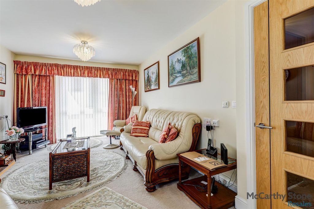 Additional image 3 of 2 bed flat for saleWardington Court, Welford Road, Northampton, Northamptonshire NN2