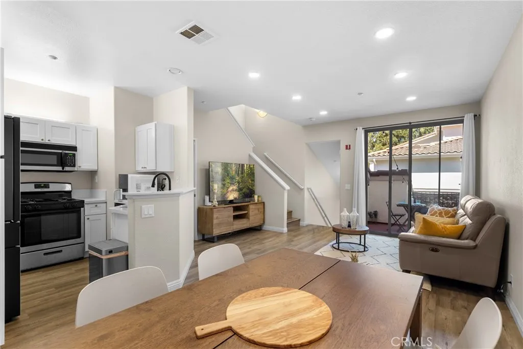 Additional image 14 of 311 Falcon Crk, Irvine, CA 92618