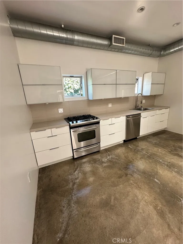 Additional image 15 of 1046 S Hudson Avenue, Los Angeles, CA 90019