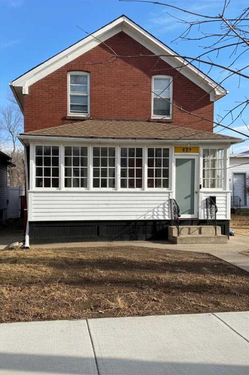 823 4 Street SE, Medicine Hat, AB, T1A 0L5