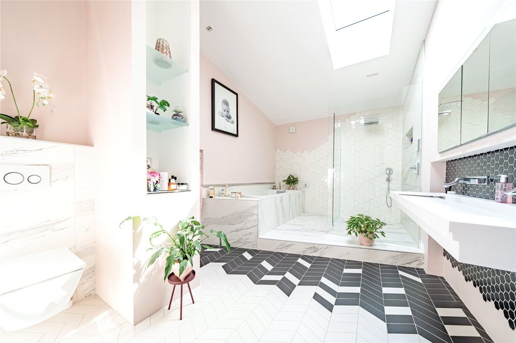 Additional image 18 of 5 bed detached house for saleCropwell Road, Radcliffe-On-Trent, Nottingham NG12