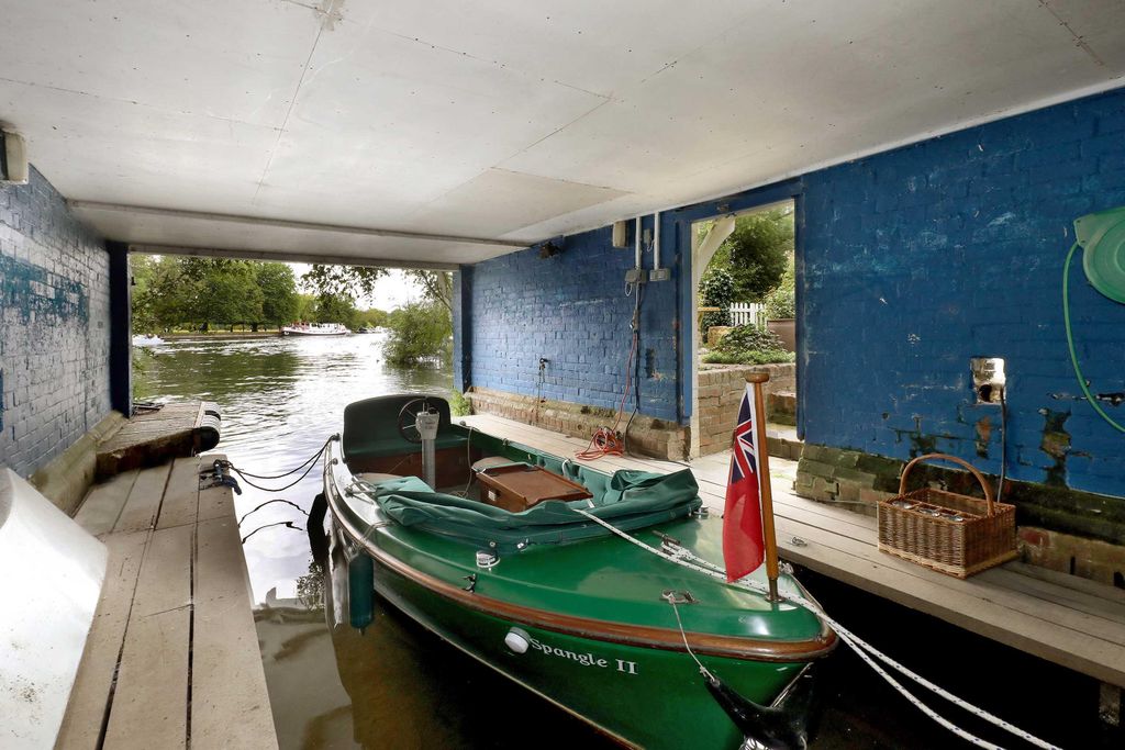 Additional image 23 of 5 bed detached house for saleWargrave Road, Henley-On-Thames RG9
