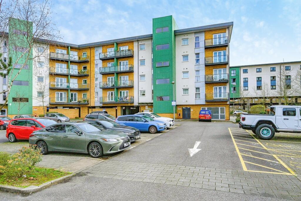 Parkhouse Court, Hatfield