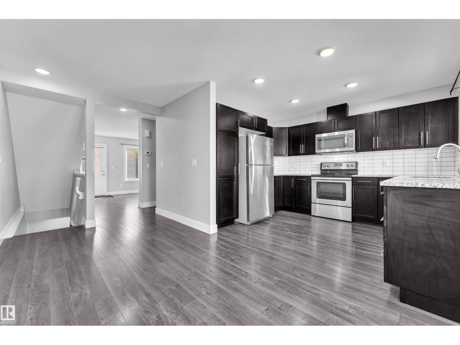 Additional image 6 of 38-1508 105 Street NW, Edmonton, AB, T6J6J9