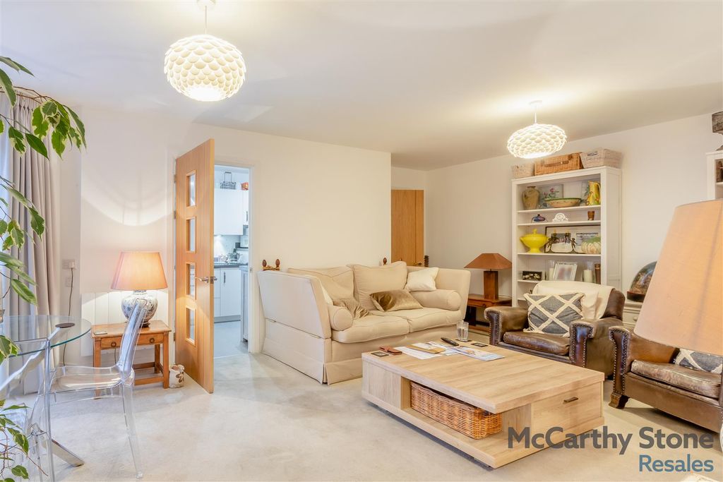 Additional image 4 of 2 bed flat for saleElizabeth Place, Trimbush Way, Market Harborough LE16