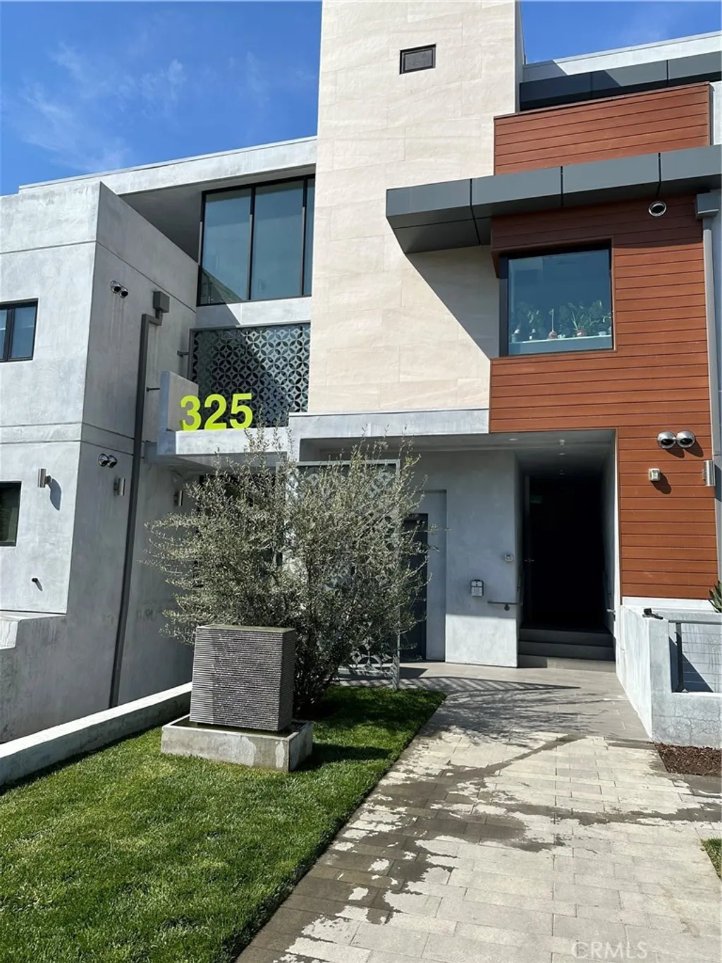 Additional image 3 of 325 Myrtle Street Unit 302B, Glendale, CA 91203