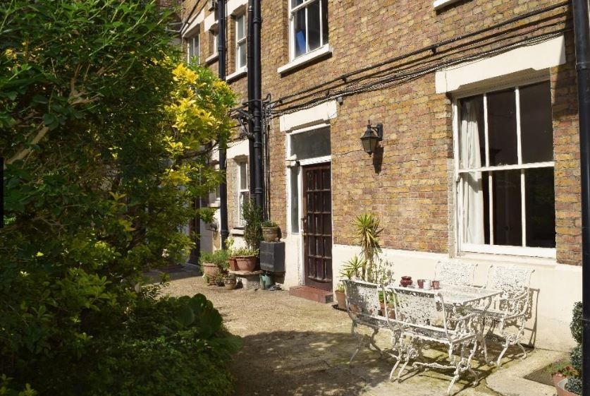 2 Bed Flat, Cosway Mansions, NW1, N1 7GU