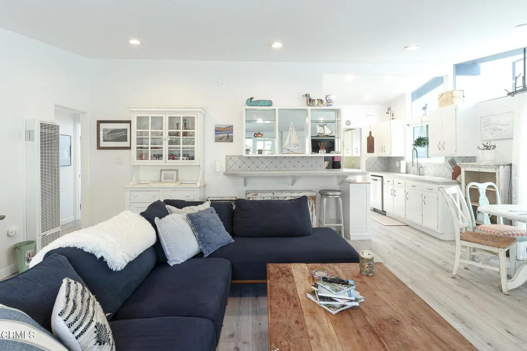 Additional image 6 of 1089 Belfast Lane, Ventura, CA 93001