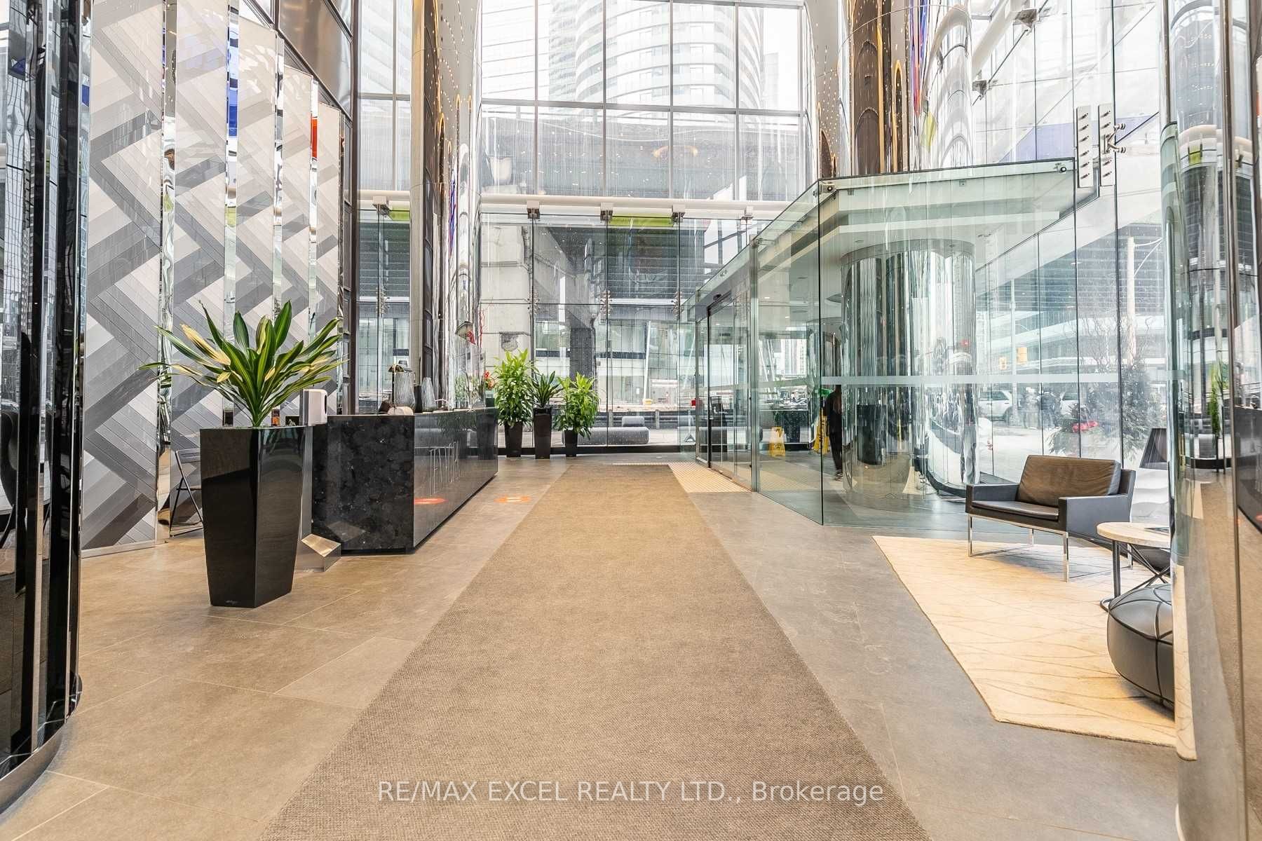 Additional image 4 of 5009-10 York Street, Toronto, ON, M5J 0E1