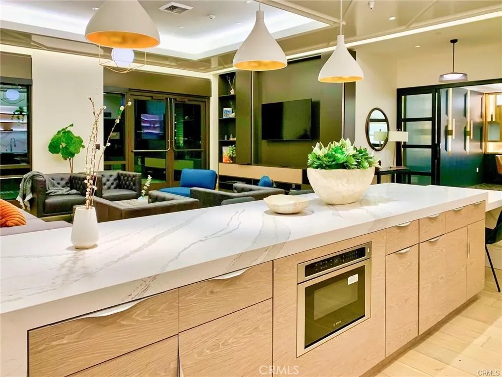 Additional image 76 of 400 S Broadway Unit 1703, Los Angeles, CA 90013