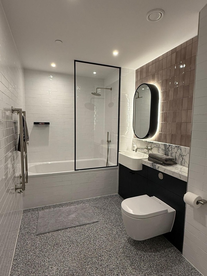 Additional image 6 of 2 Bed Flat, Viaduct Gardens, SW11, N1 7GU