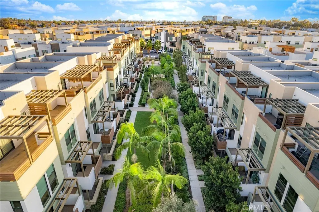 Additional image 31 of 657 Wedge, Costa Mesa, CA 92627