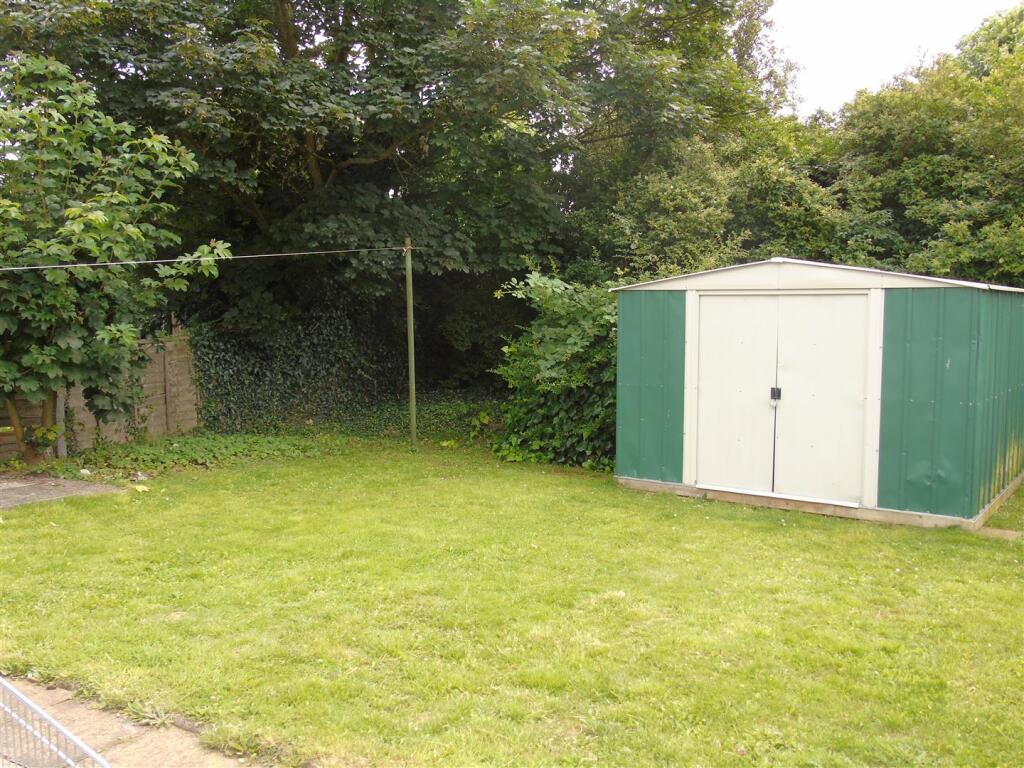 Additional image 4 of Robins Way, Hatfield