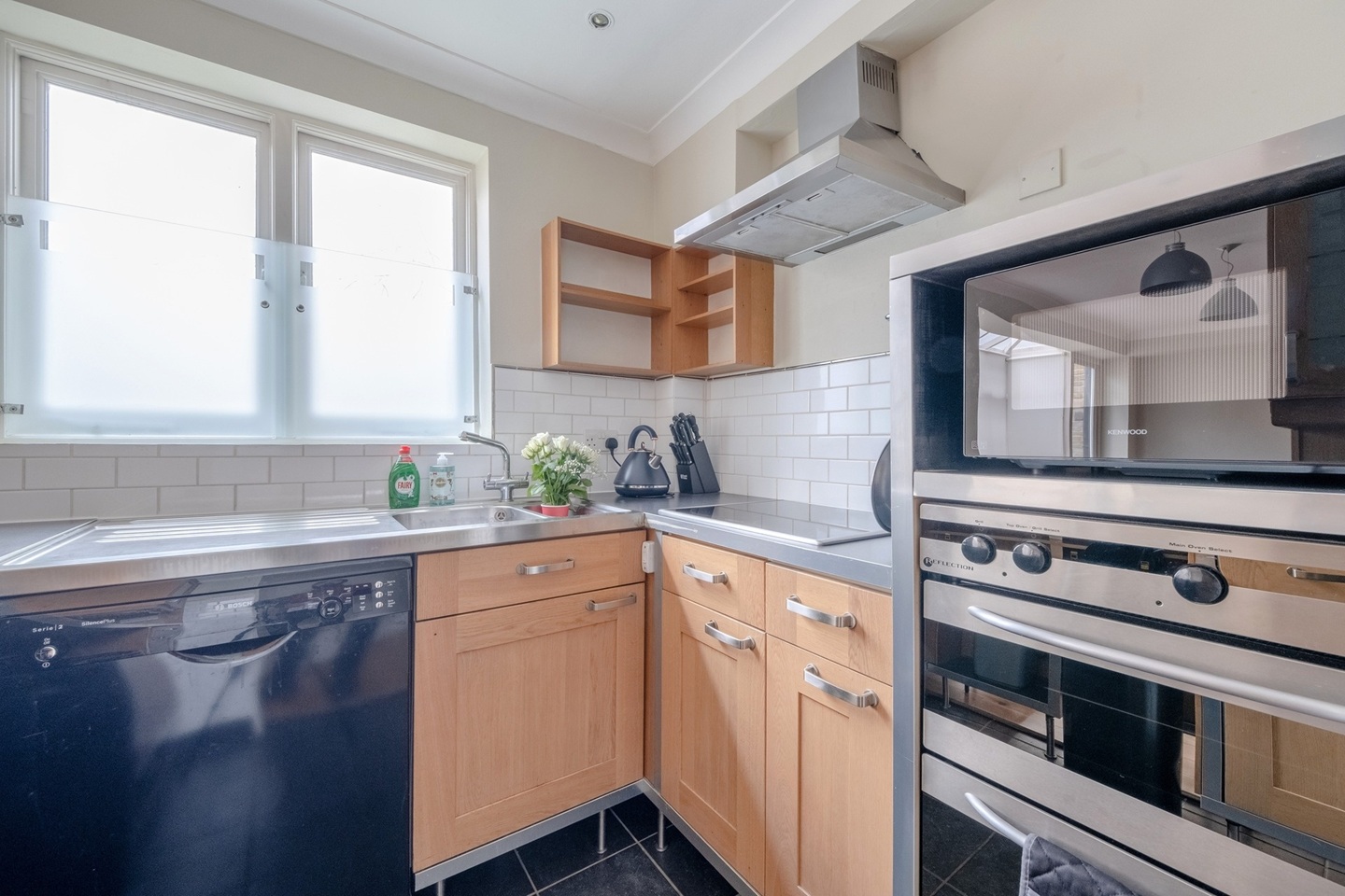 Additional image 2 of 1 Bed Flat, Gloucester Terrace, W2, N1 7GU