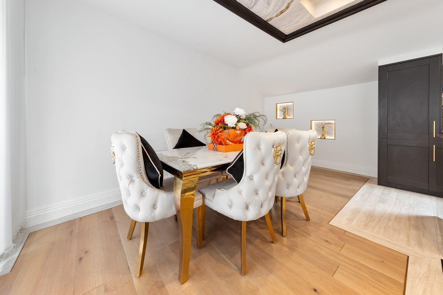 Additional image 3 of 3 Bed Flat, Cheval Place, SW7, N1 7GU