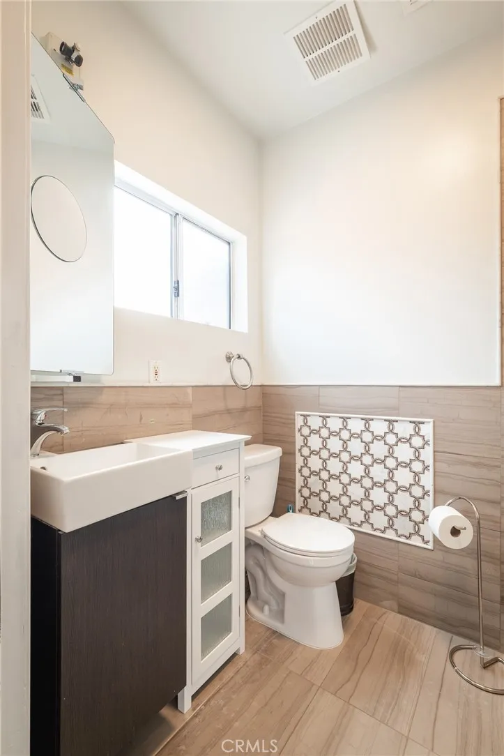 Additional image 56 of 1949 N Catalina Street, County - Los Angeles, CA 90027