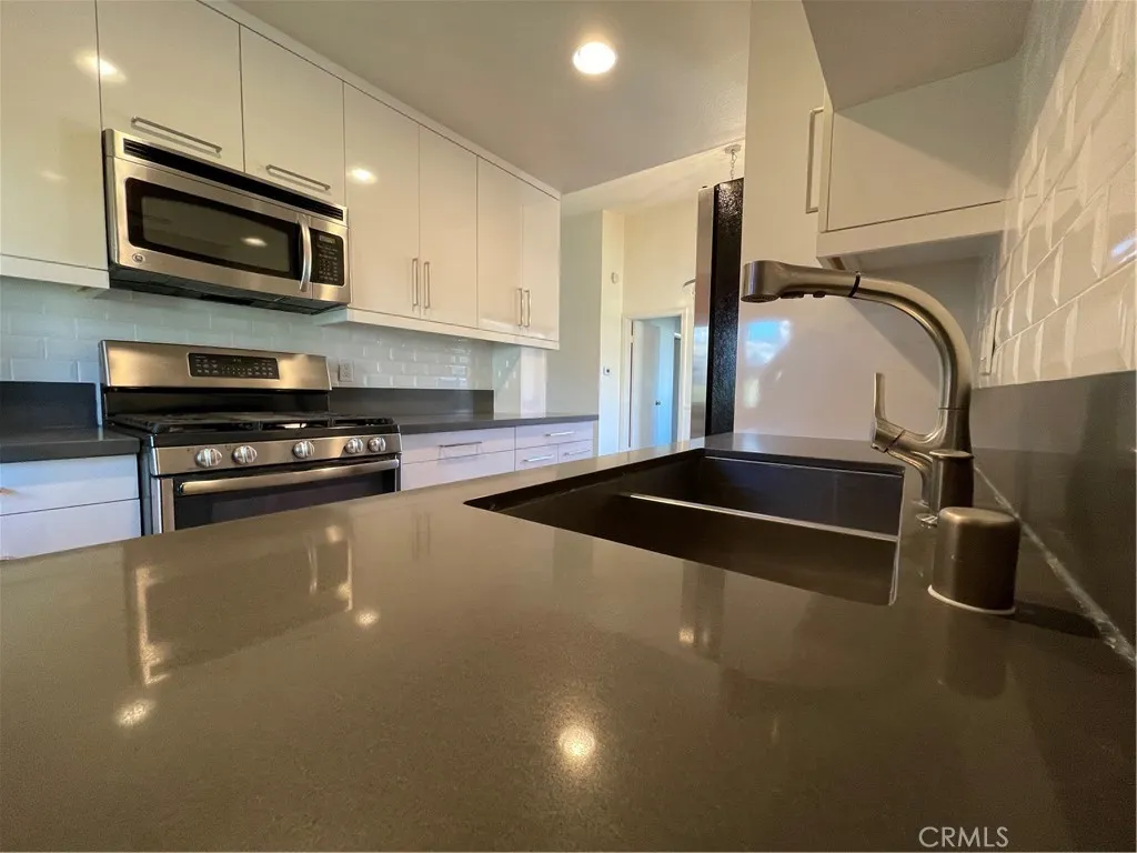 Additional image 7 of 25869 Marguerite Pkwy Unit 204, Mission Viejo, CA 92692