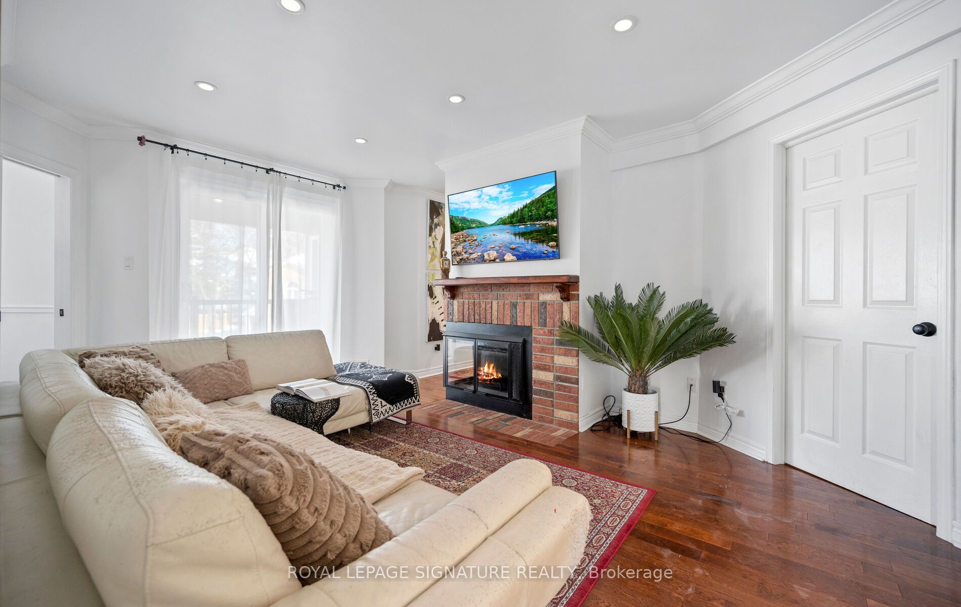 242-2110 Cleaver Avenue, Burlington, ON, L7M 3Z4