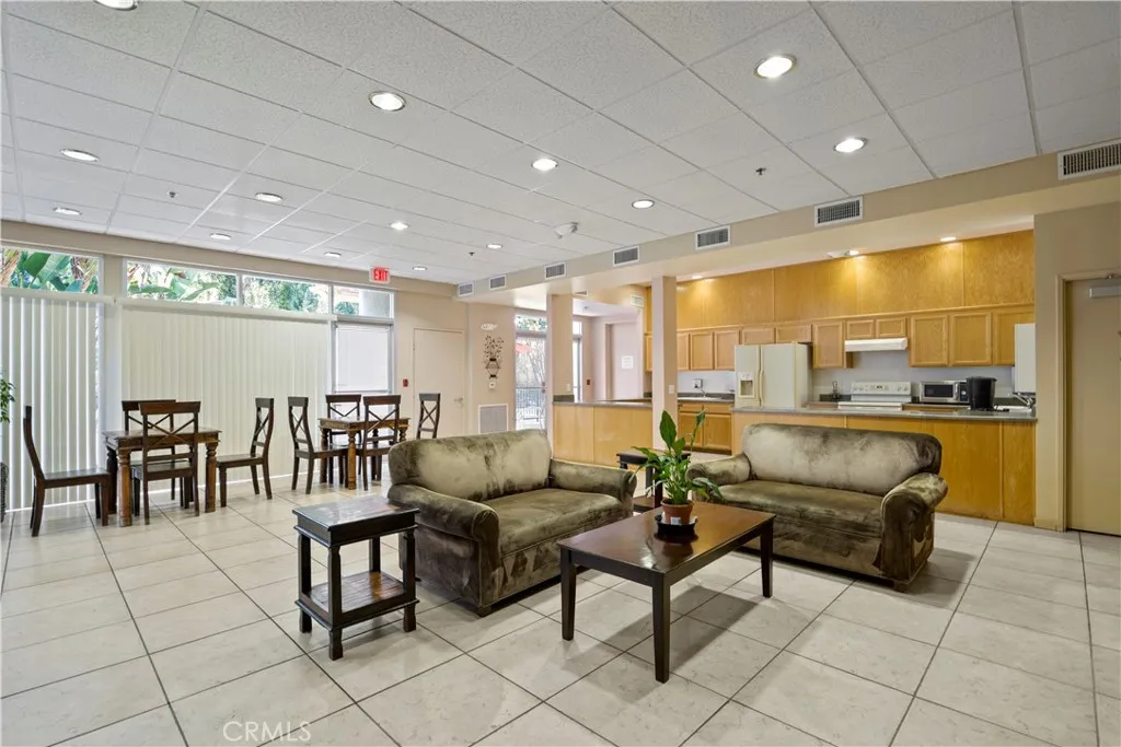 Additional image 24 of 5325 Newcastle Avenue Unit 240, Encino, CA 91316