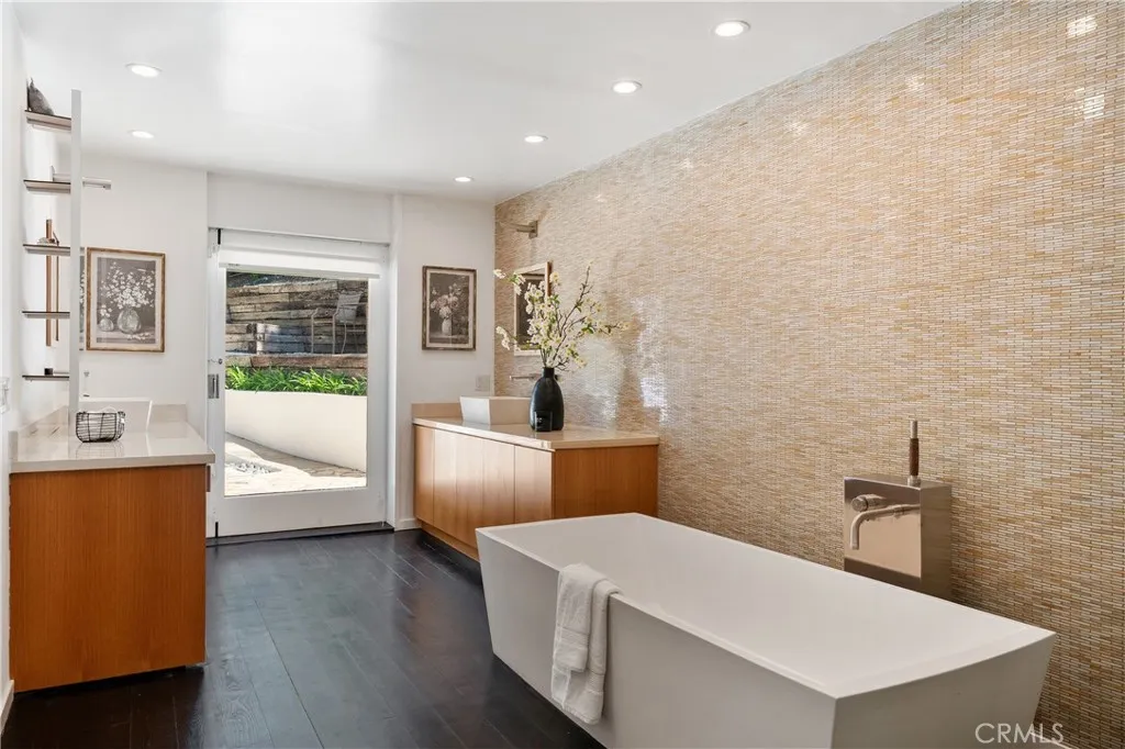 Additional image 63 of 9653 Oak Pass Rd, Beverly Hills, CA 90210