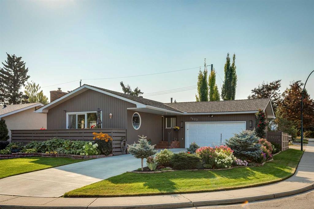1423 107 Avenue SW, Calgary, AB, T2W 0C1