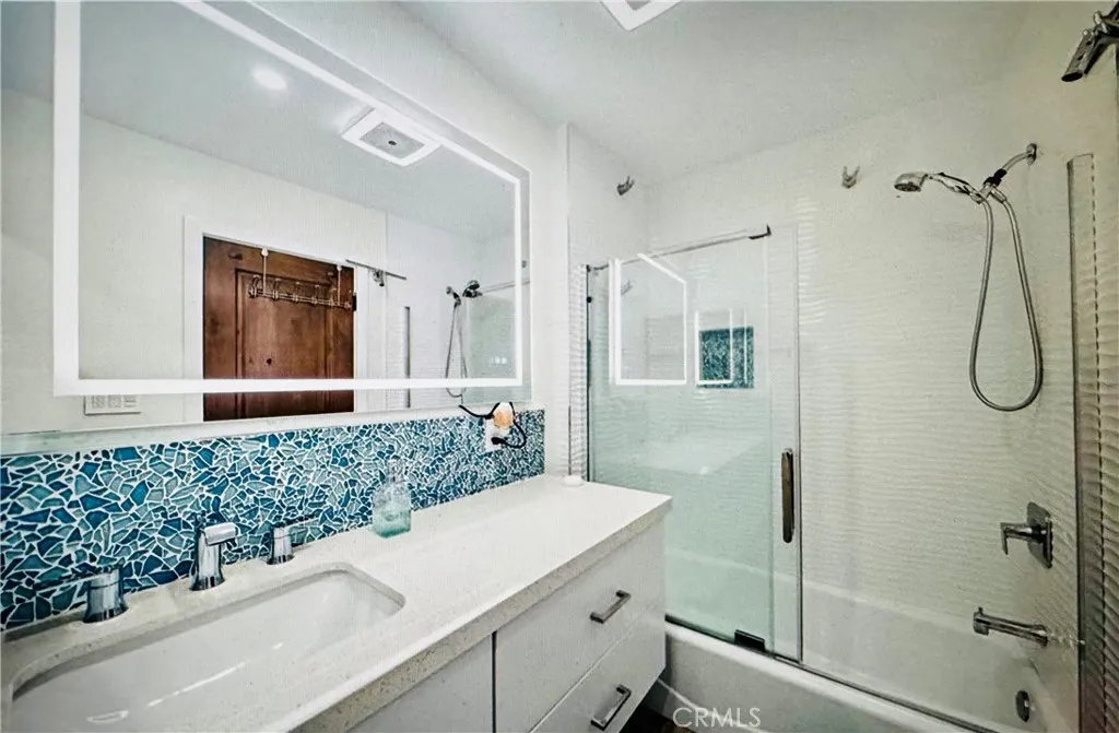 Additional image 33 of 711 Pacific Coast Unit 330, Huntington Beach, CA 92648