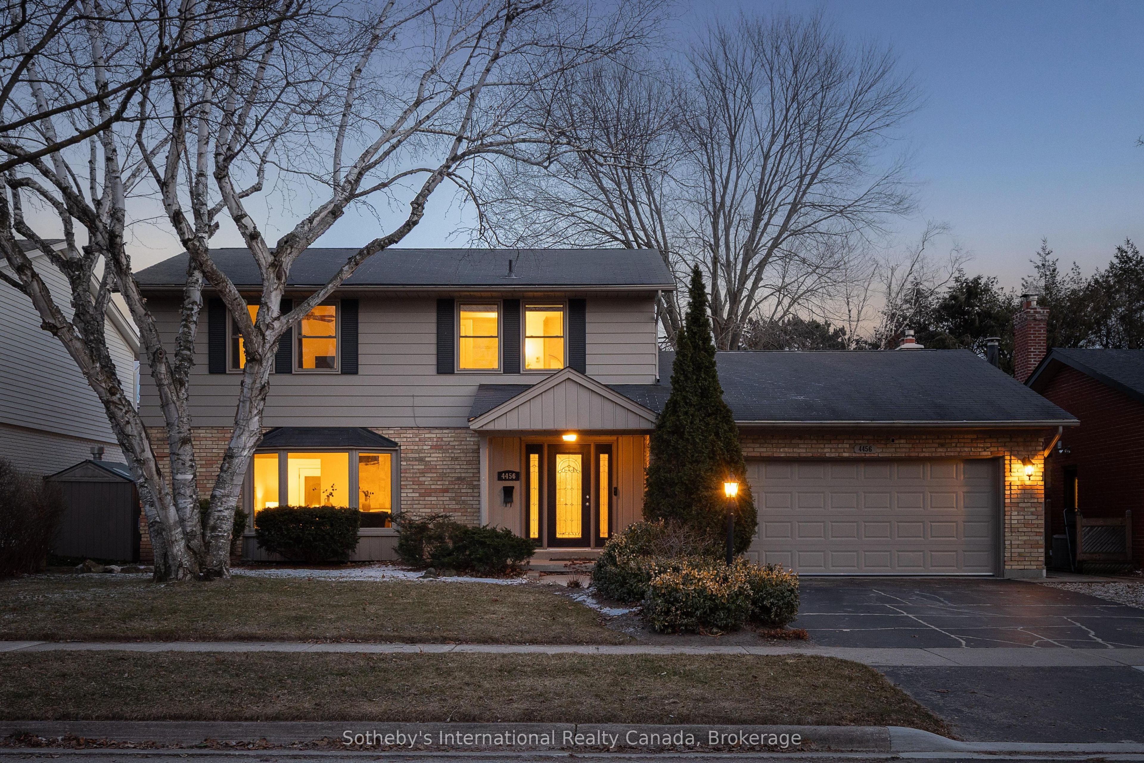 4456 Hawthorne Drive, Burlington, ON, L7L 1G5