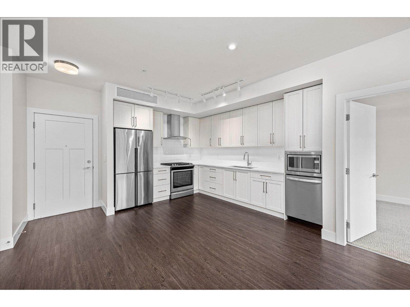 Additional image 3 of 105-4380 Lakeshore Road, Kelowna, BC, V1W5N3