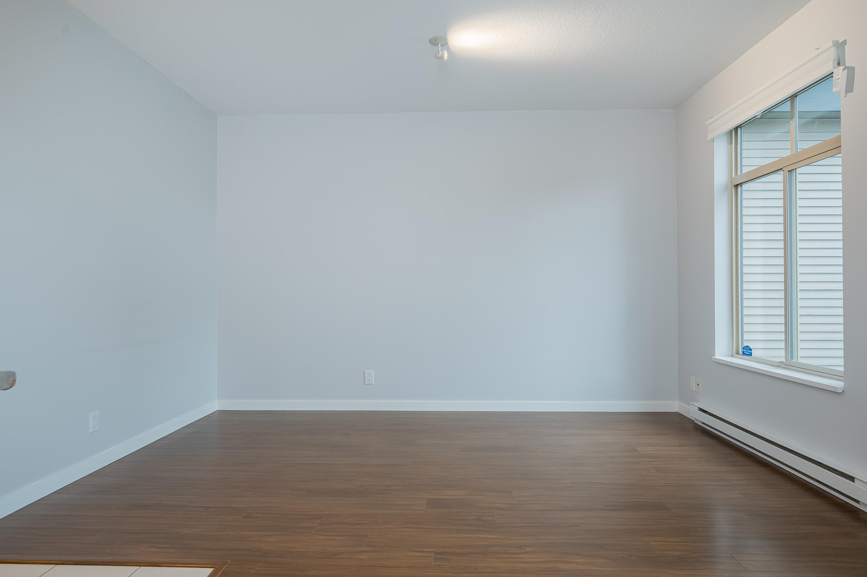 Additional image 4 of 402-10455 University Drive, Surrey, BC, V3T 0A5