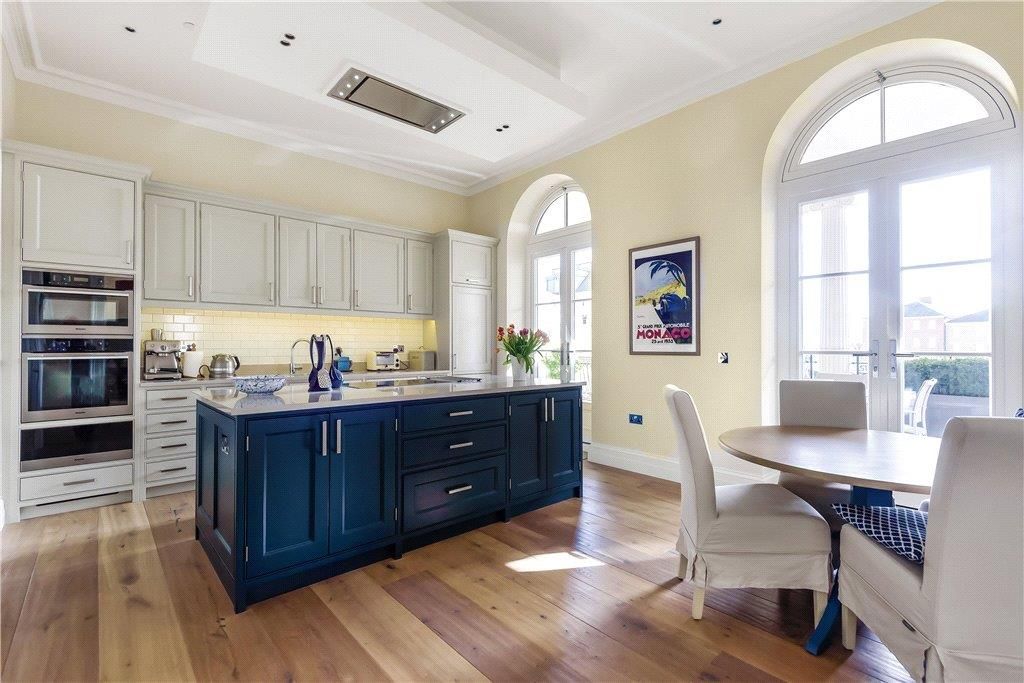 3 bed flat for salePavilion Green, Poundbury, Dorchester DT1 photo 3