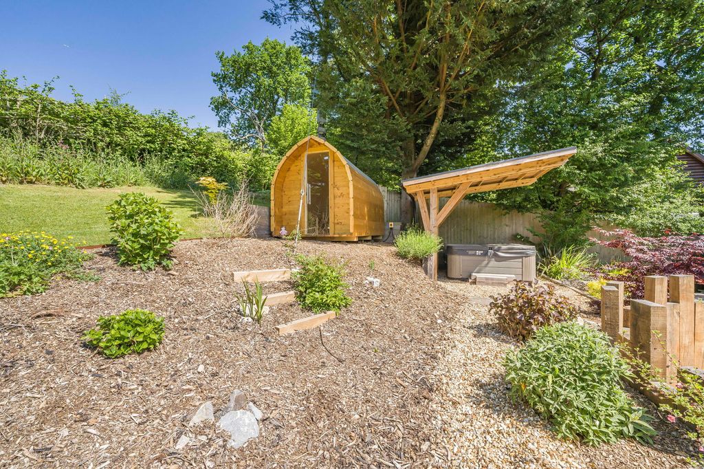 Additional image 41 of 5 bed detached house for saleOakmead Road, Llanharan, Pontyclun CF72