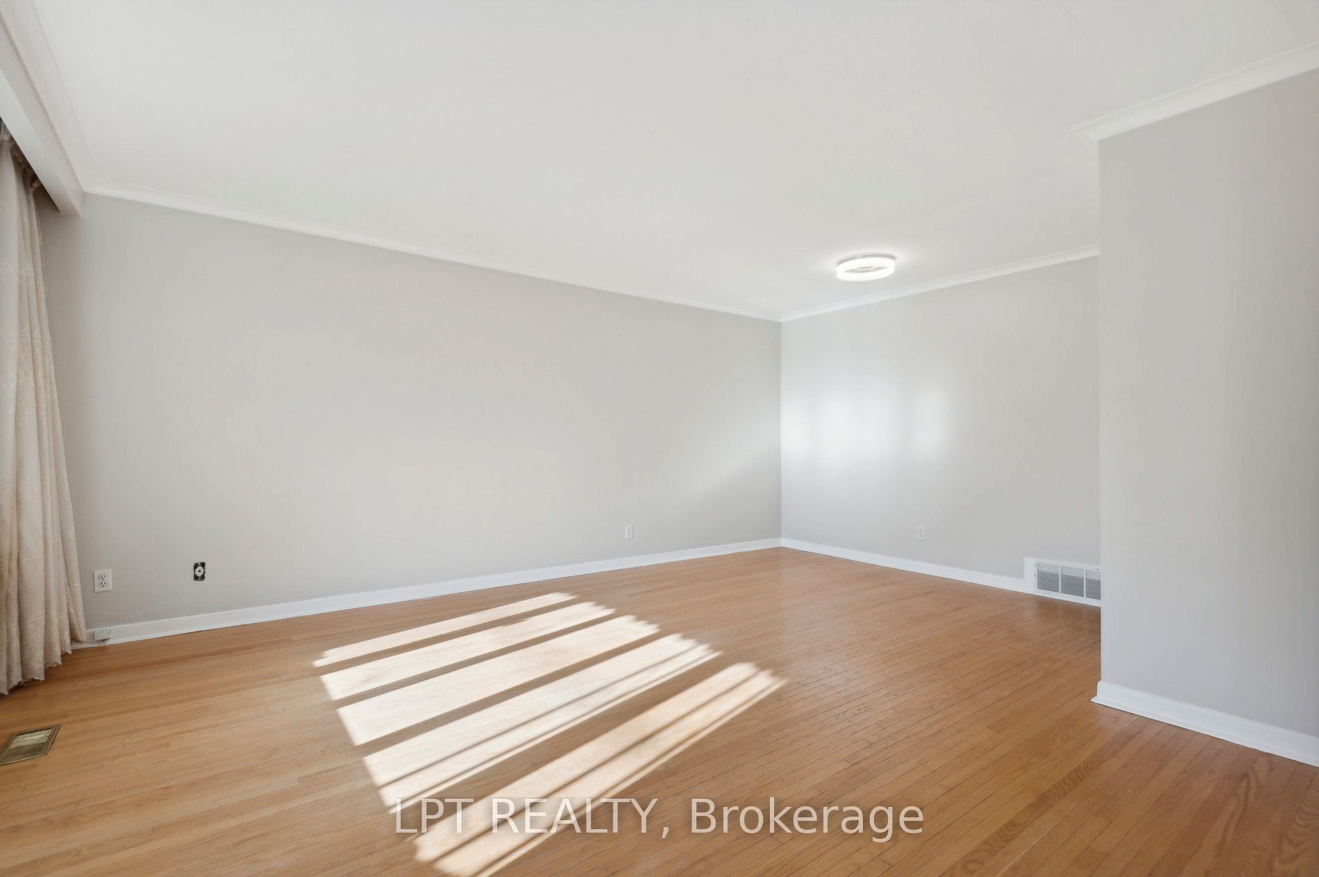Additional image 6 of Main-29 Jeanette Street, Toronto, ON, M1M 3G3