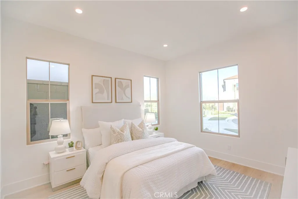 Additional image 32 of 137 Oakstone, Irvine, CA 92618