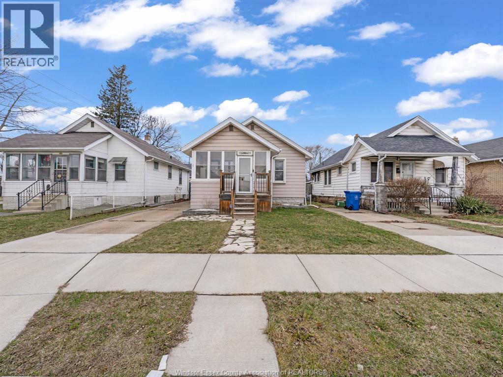 Additional image 2 of FULL HOUSE-410 Foch Avenue, Windsor, ON, N8X2W1