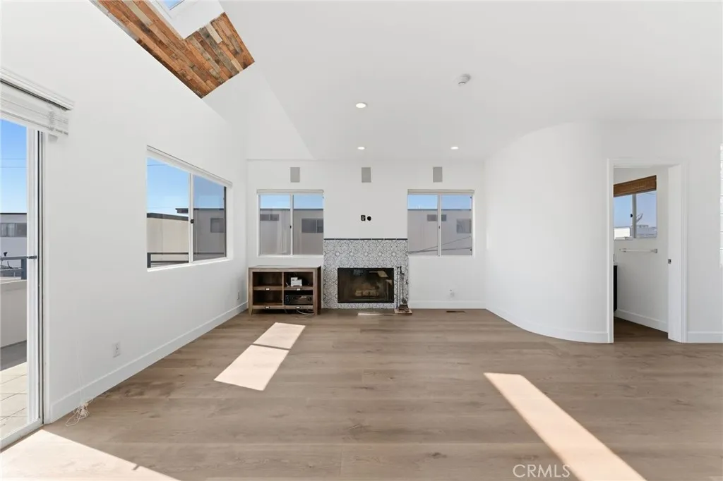 Additional image 9 of 1452 Loma Dr Unit A, Hermosa Beach, CA 90254