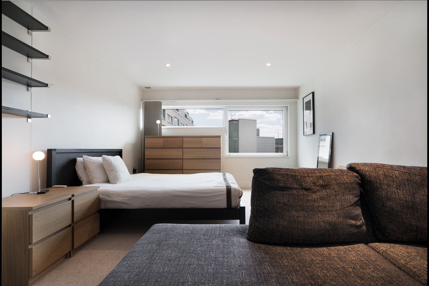 Additional image 2 of Studio Flat, Long Lane, SE1, N1 7GU