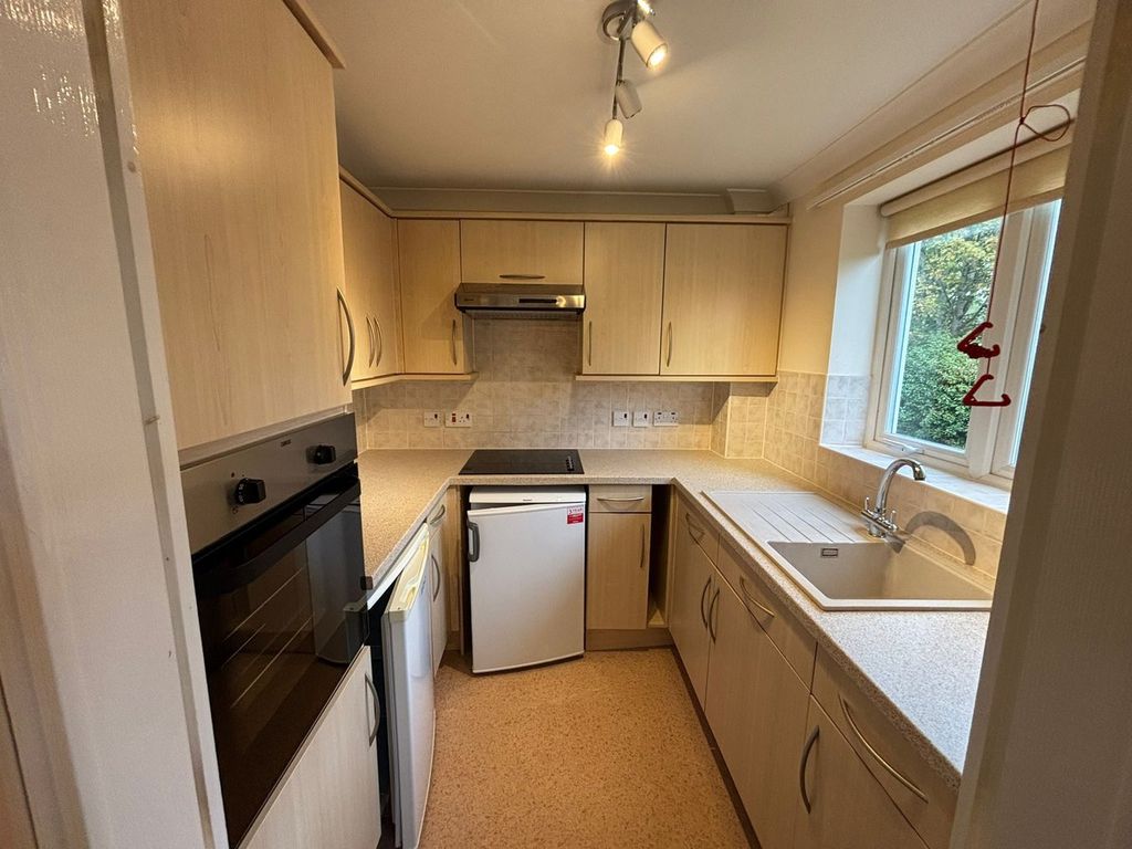 Additional image 5 of 1 bed flat for saleHeol Gouesnou, Brecon LD3
