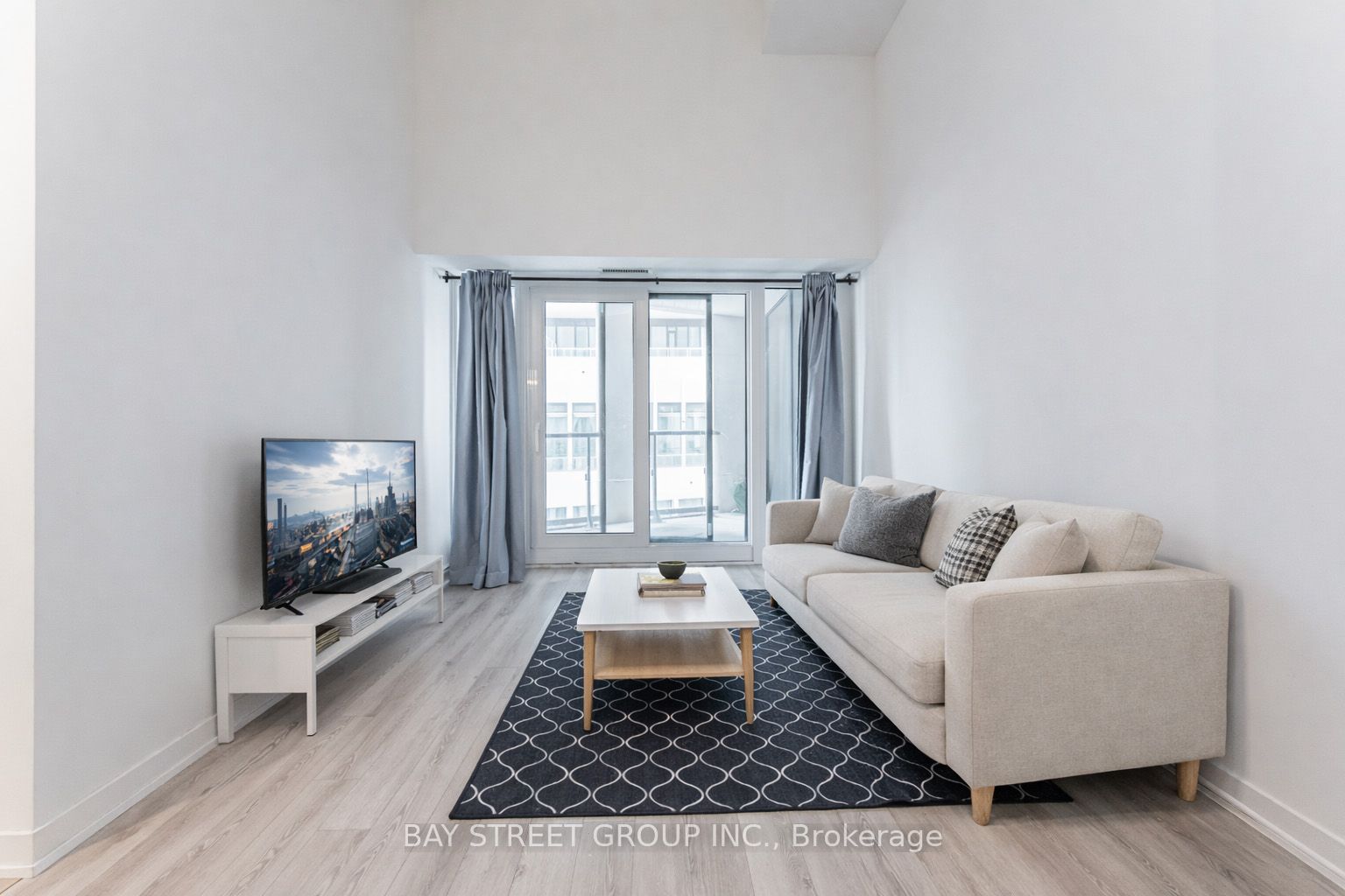 Additional image 3 of 606-238 Simcoe Street, Toronto, ON, M5T 3B9