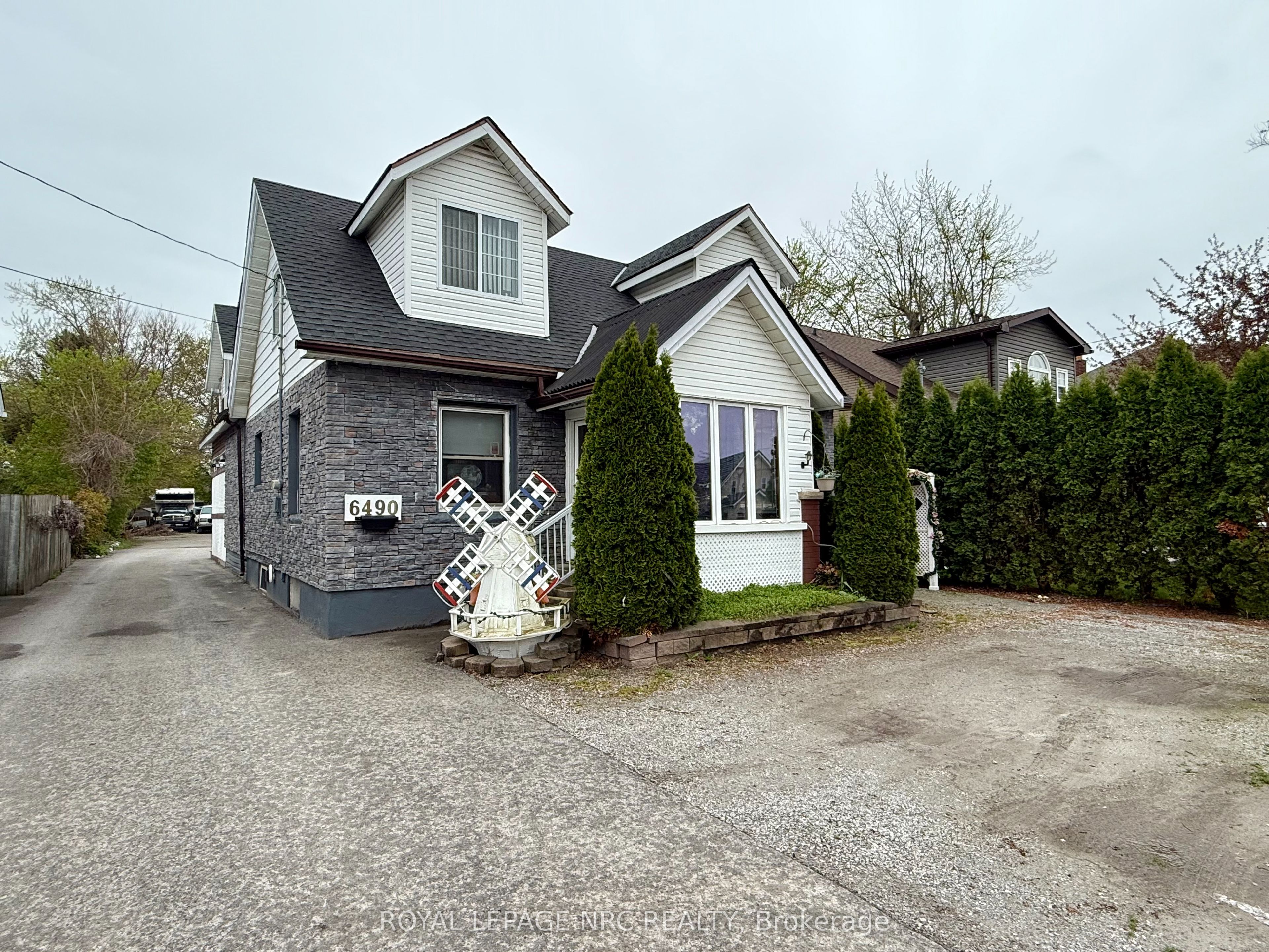 6490 Thorold Stone Road, Niagara Falls, ON, L2J 1B3