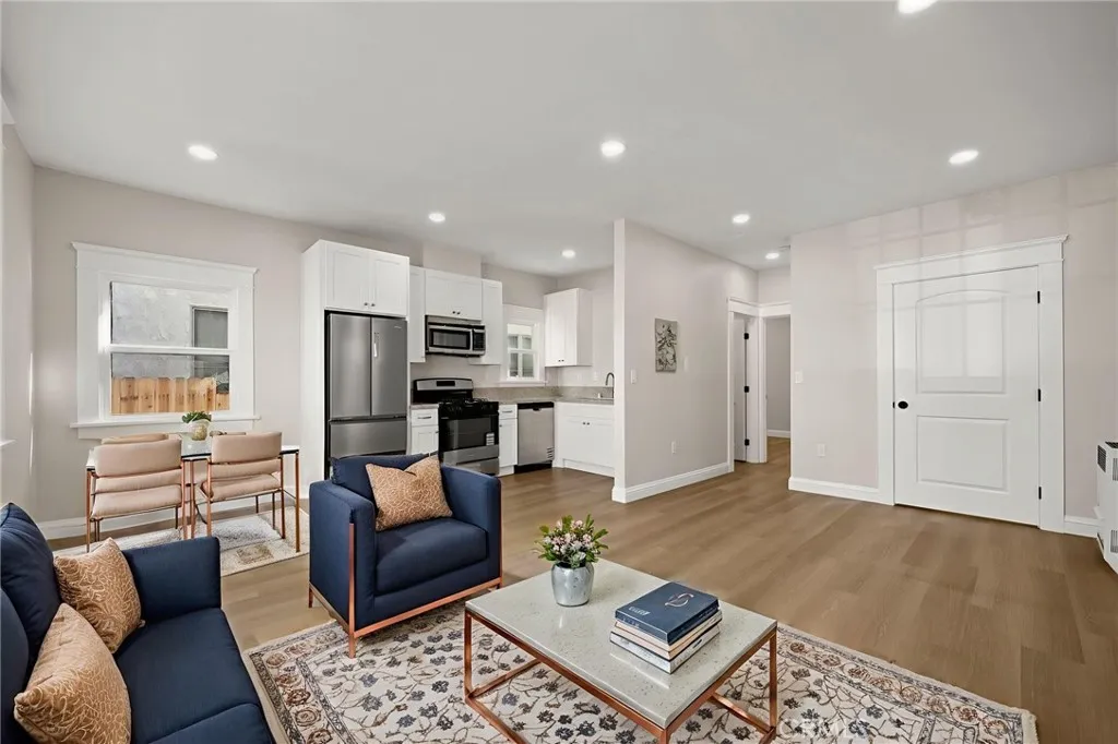 Additional image 6 of 1822 E 2nd Unit 6, Long Beach, CA 90802