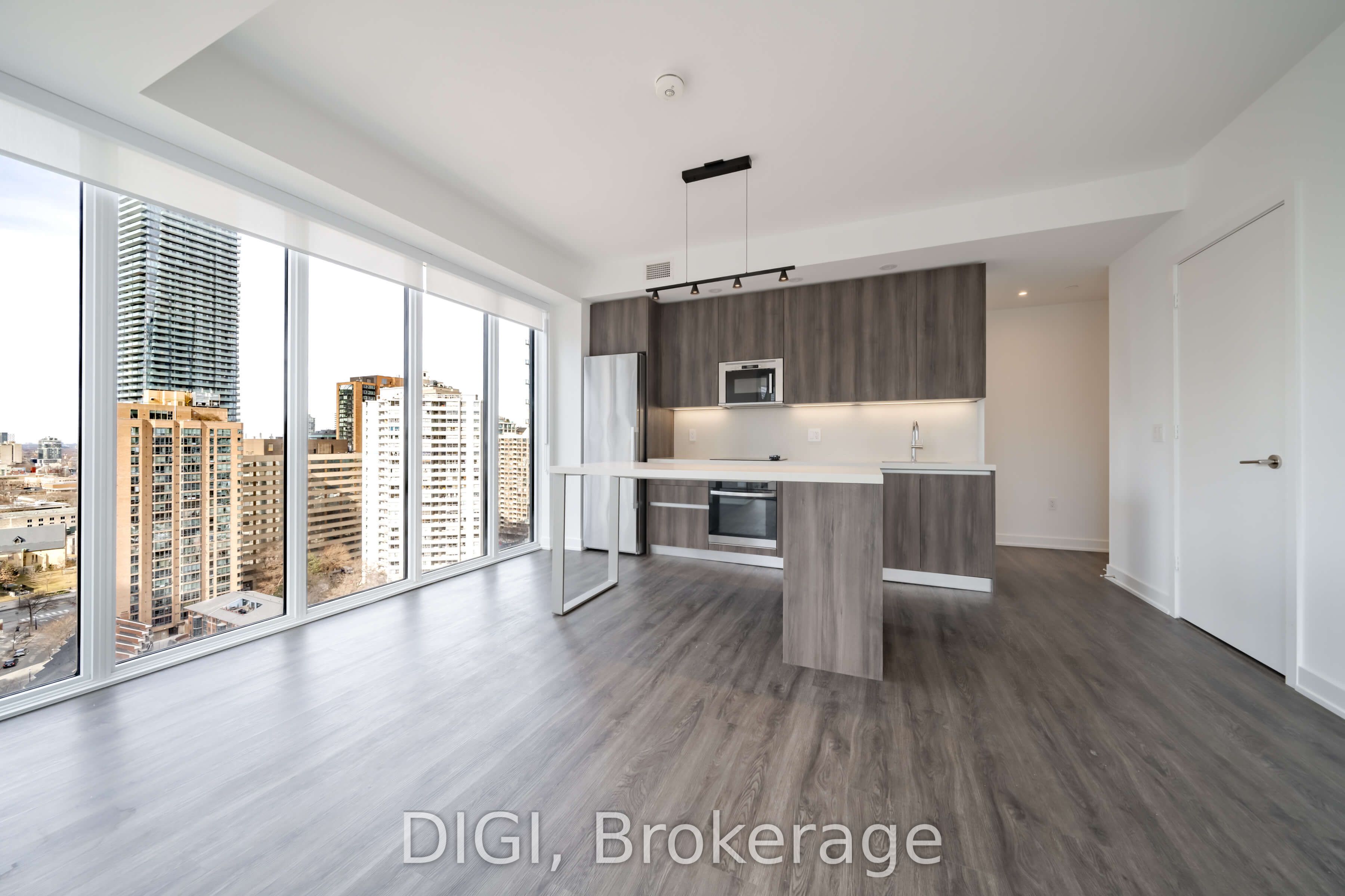 2004-8 Gloucester Street, Toronto, ON, M4Y 0H8