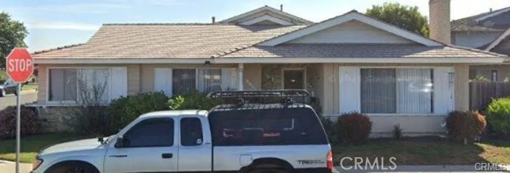 16612 Bartlett Lane Unit 4, Huntington Beach, CA 92647