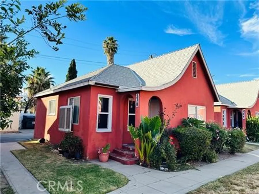 270 W 9th Street, San Bernardino, CA 92401
