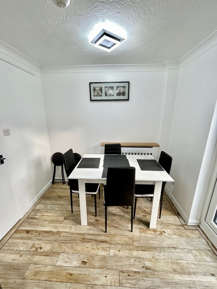 Additional image 9 of Room in a Shared House, Kennet Street, E1W, N1 7GU