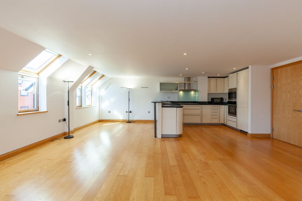 Additional image 2 of 3 bed penthouse for saleThe Lion Brewery, St Thomas' Street, Oxford OX1