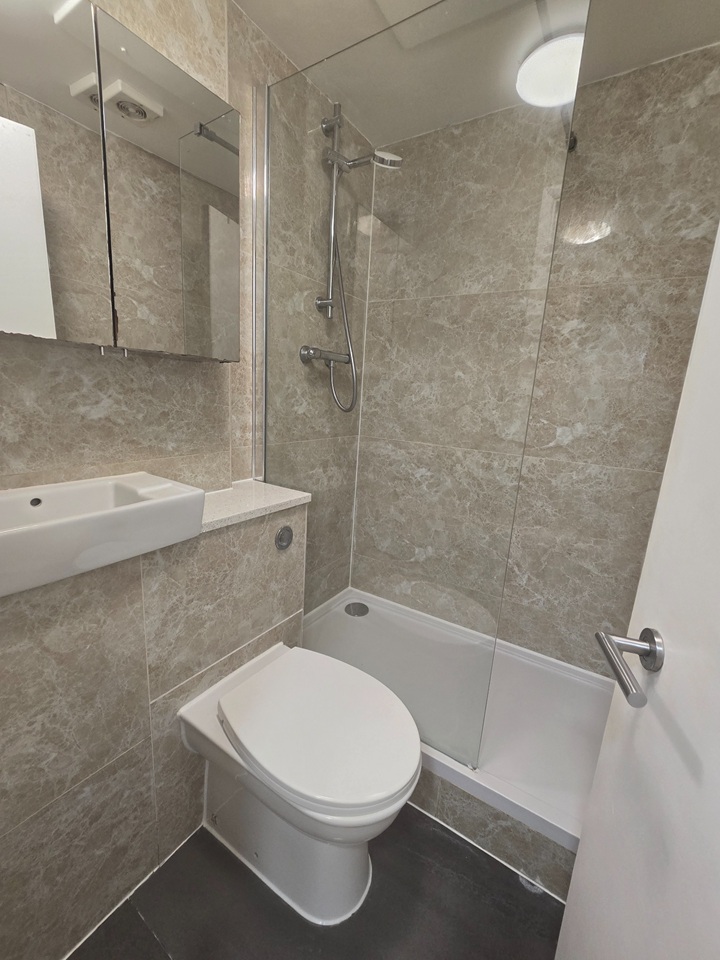 Additional image 13 of 2 Bed Flat, Great Suffolk Street, SE1, N1 7GU